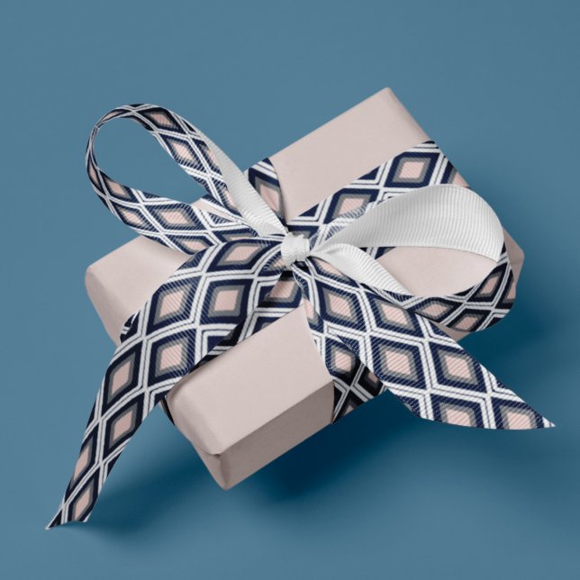 Lazo De Tela Gruesa Patrón Ikat de diamantes rosados y de la marina de (Subido por el creador)