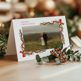 Lazo Rojo Elegante con Foto de Navidad con Verdor