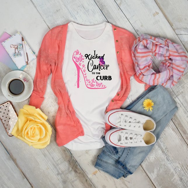 Le Pateé Cáncer A La Camiseta De Curb (Subido por el creador)