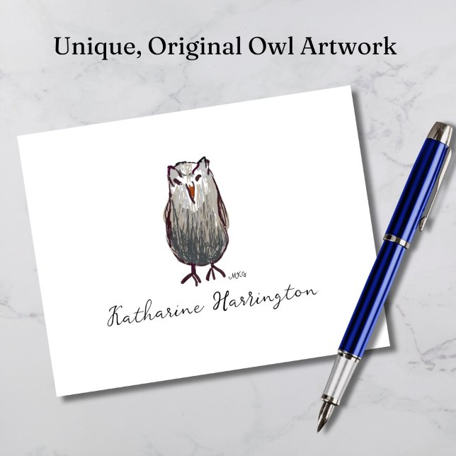 Lechuza Cuta De Mano, Monograma Temprano (Our cute owl note card features original art, in soft natural shades of black, white, and gray.)