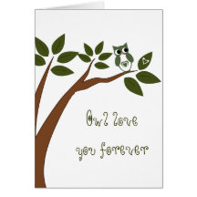 Lechuza De Amor Verde En El Árbol