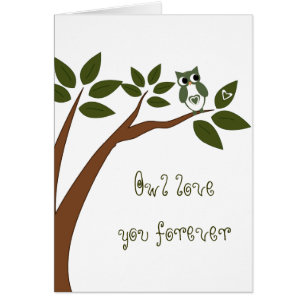 Lechuza De Amor Verde En El Árbol