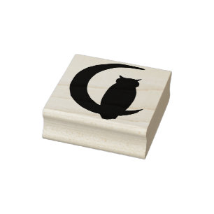 Lechuza sentada sobre el sello de arte de la silue