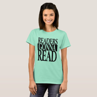 Lectores que van a leer la camiseta de las mujeres