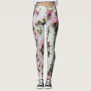 Leggings 3.D Patrón de adenium rosado sobre fondo blanco
