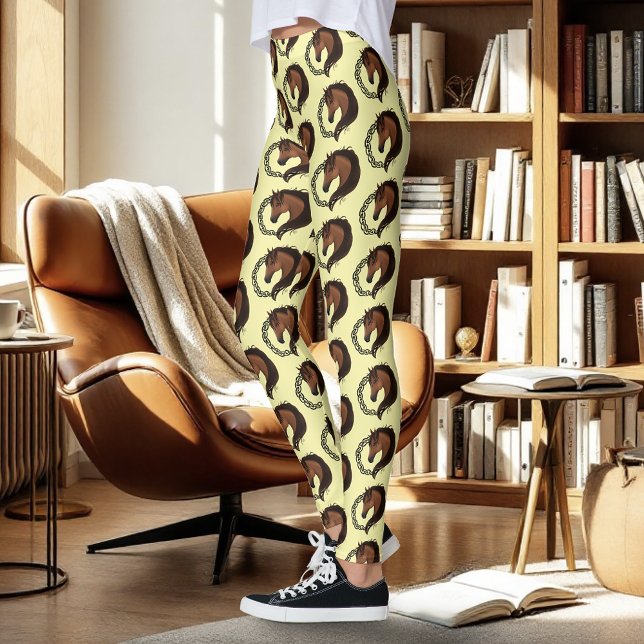 Leggings Amarillo del caballo marrón celta (Subido por el creador)