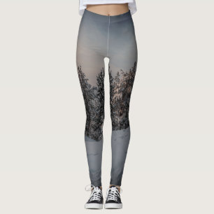 Leggings Atardecer sobre bosque de nieve congelado cerca de
