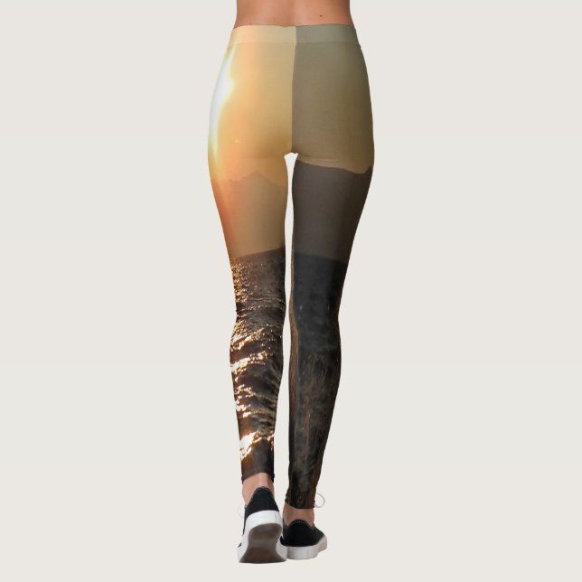 Leggings Atardecer sobre olas en la costa de Croacia (Reverso)