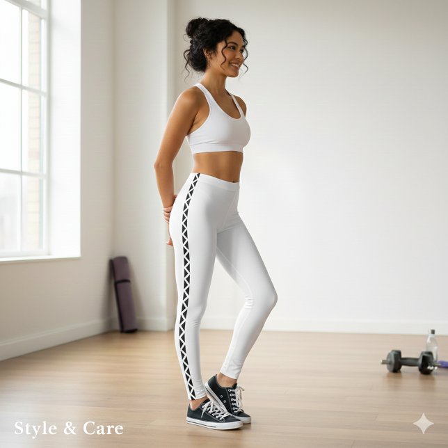 Leggings Blancas Clásicas con Franja Lateral Negra (Classic White Leggings with Black Side Stripe)