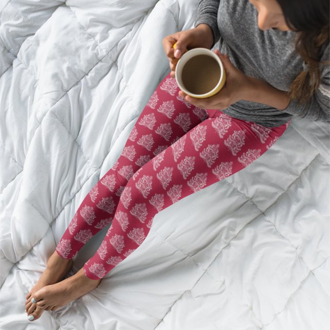 Leggings Blanco sobre el árbol nórdico de Navidad rojo (Subido por el creador)