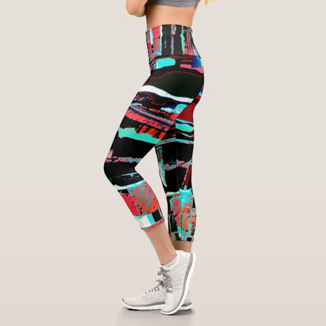 Leggings Capri Abstract Freedom – Custom High Waisted Yoga Capris (Izquierda)