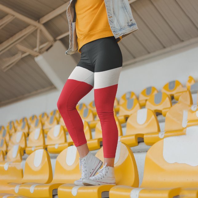 Leggings Capri Azul marino con rojo (Subido por el creador)