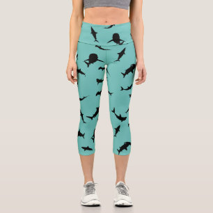 Leggings Capri Ballena de tiburón de pez sombra sobre océano azul