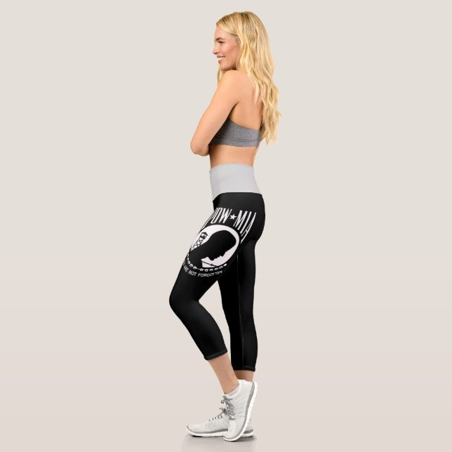 Leggings Capri Bandera del POW MIA: Soldados desaparecidos en la  (Izquierda)