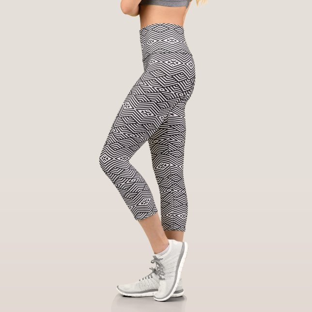 Leggings Capri Black and White Geometric Pattern (Izquierda)