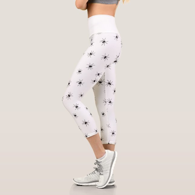 Leggings Capri Blanco del patrón de araña negro de corte (Izquierda)