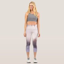 Bosque de abetos y luz solar