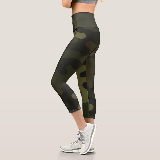Leggings Capri Camo Earthy Greens Browns Black Modern Yoga (Izquierda)