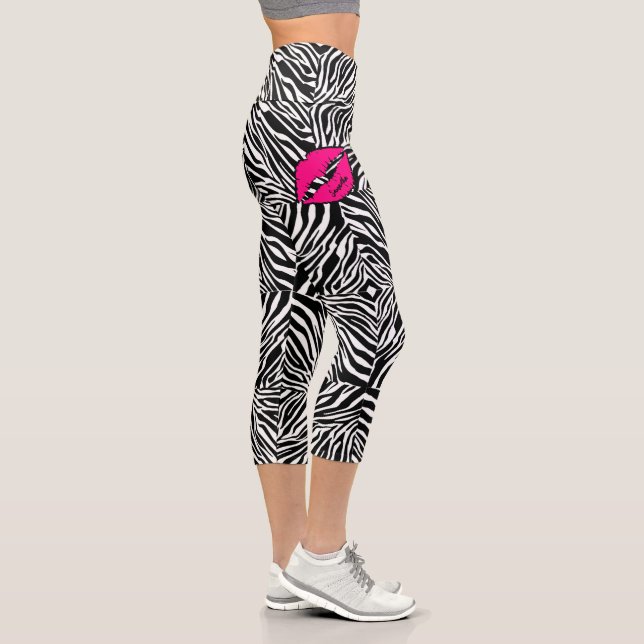 Leggings Capri Cebra simple con labios rosados personalizados (Derecha)