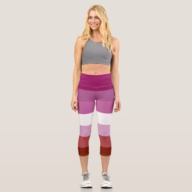 Leggings Capri Comunidad femenina de la bandera del orgullo lésbi (Anverso)