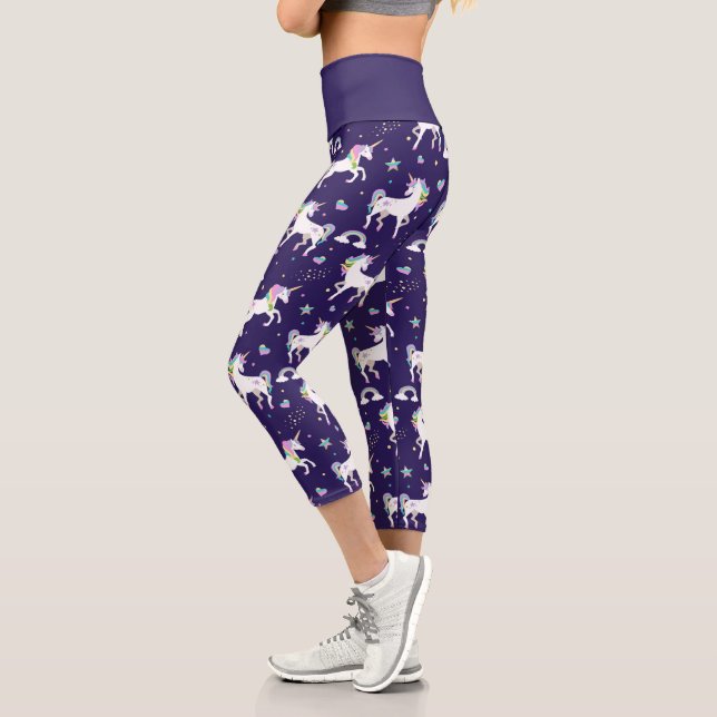 Leggings Capri Corazones De Arcoiris Púrpura Y Estrellas Unicorni (Izquierda)