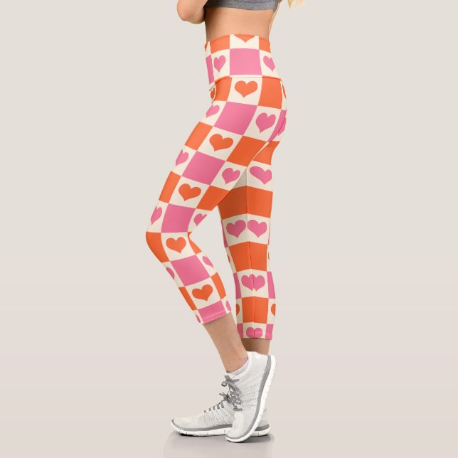 Leggings Capri Corazones de tablero de ajedrez en rosa, Naranja y (Izquierda)