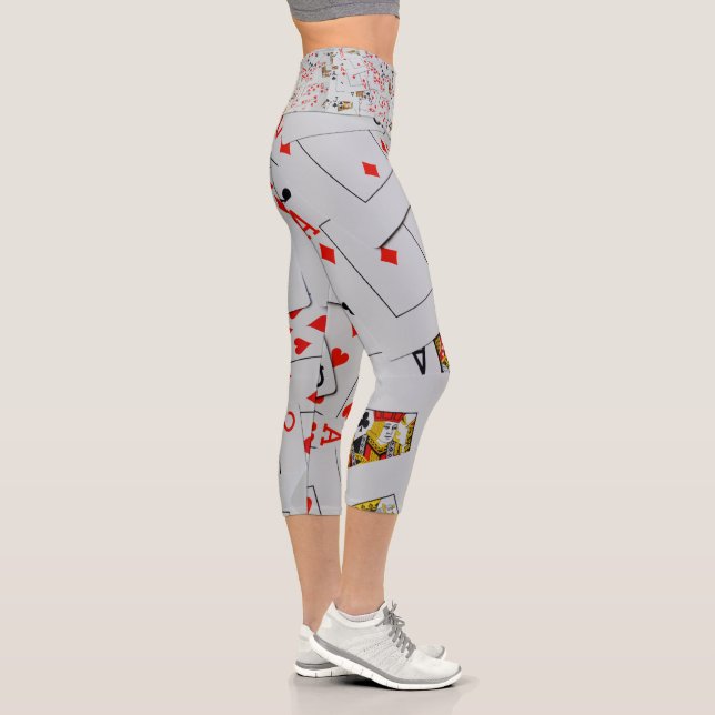Leggings Capri Cubierta De Cartas De Juego Dispersas, Piernas Cap (Derecha)