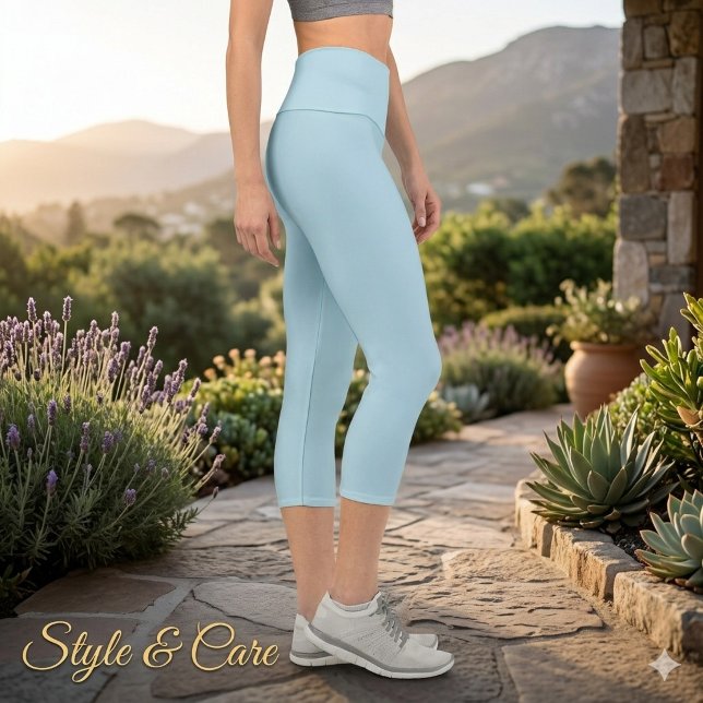 Leggings Capri de Color Azul Claro Sólido (Solid Light Blue Color Capri Leggings)