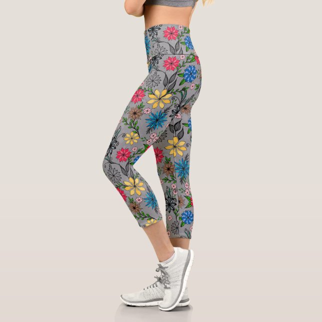 Leggings Capri Diseño de gris floral azul rosa y amarillo lindo (Izquierda)