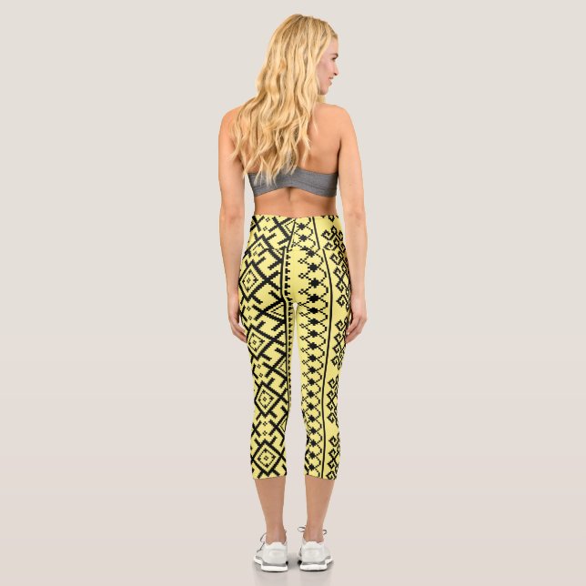 Leggings Capri Diseño de símbolos tradicionales ucranianos (Reverso)