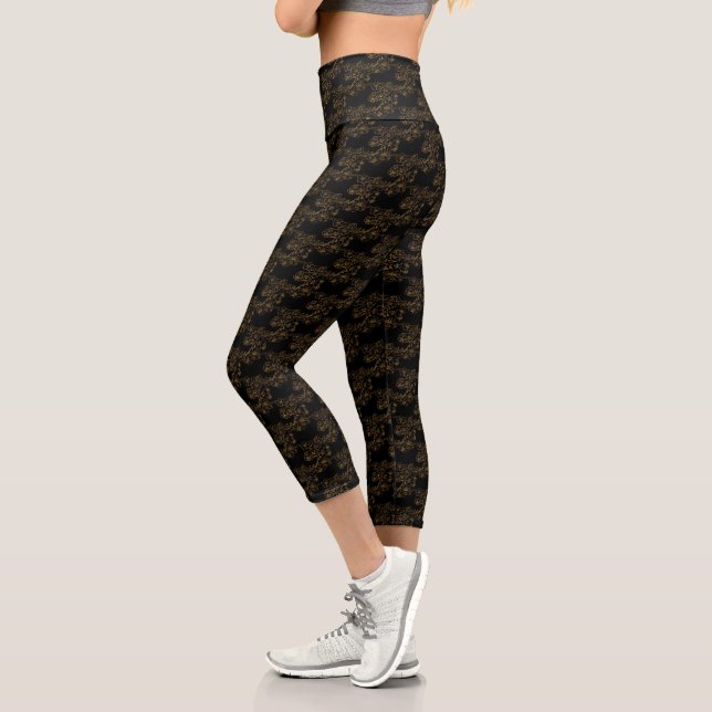 Leggings Capri Diseño floral dorado en negro (Izquierda)
