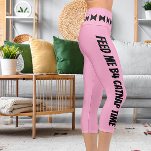 Leggings Capri Diversión estilizada en franjas rosadas de luz neg