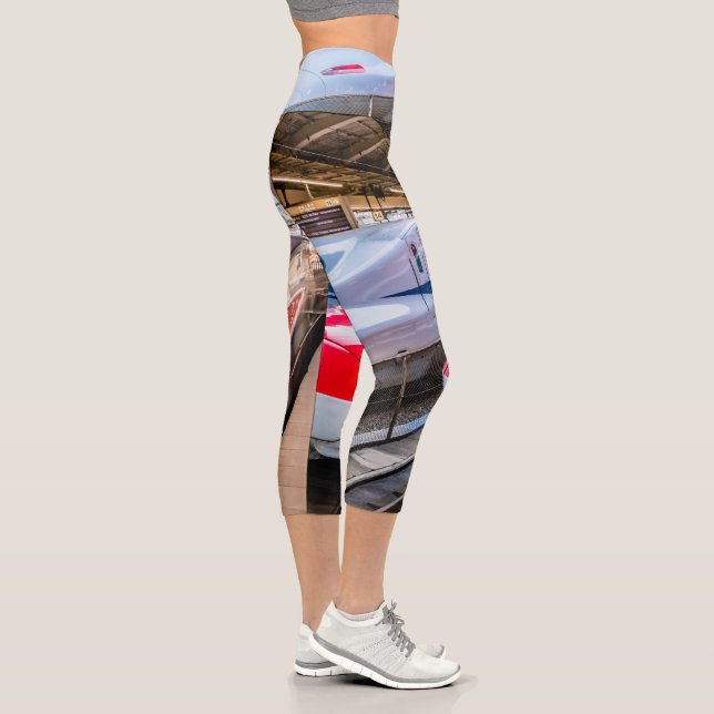 Leggings Capri Dos Shinkansen en la estación de Tokio (Derecha)