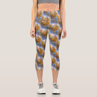Leggings Capri El cielo azul del otoño deja el arte de la natural