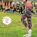 Leggings Capri El Coral Rosa Verde Se Cae En El Fondo Oscuro<br><div class="desc">Este divertido diseño de plumas de color tropical en un fondo oscuro tiene un color de cintura rosa complementario. Una moda divertida para el yoga y otras actividades de moda. Una idea especial de regalo para un cumpleaños, de vuelta a la escuela, un nuevo esfuerzo de fitness u otra ocasión...</div>