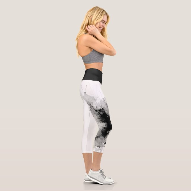 Leggings Capri Elegante Geo Yoga Capri Leggings! 🪐 ✨ (Derecha)