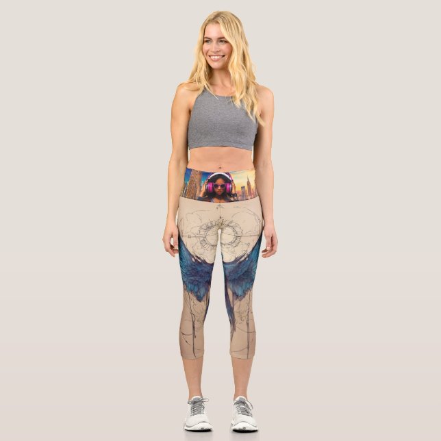 Leggings Capri Esencia de dibujo simple, alas como inspiración (Anverso)