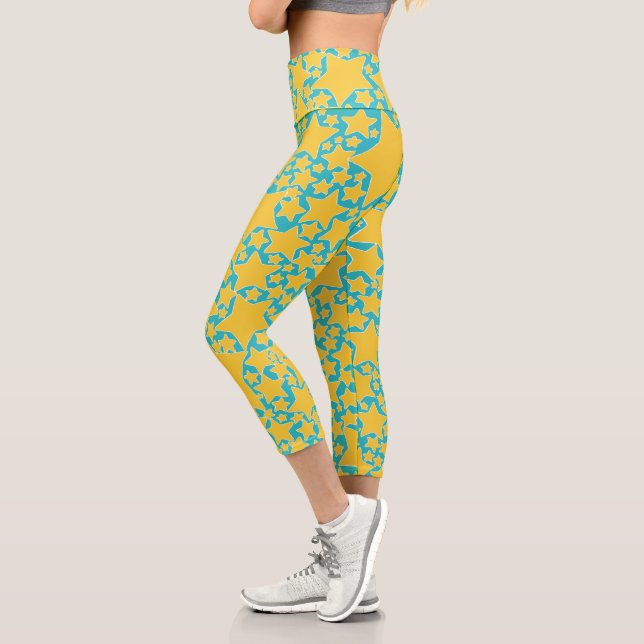 Leggings Capri Estrellas, estrellas, estrellas en turquesa y amar (Izquierda)