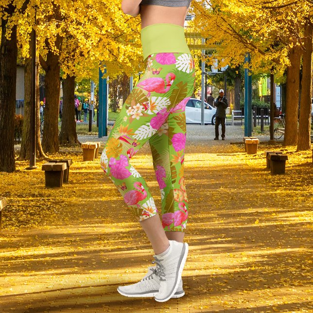 Leggings Capri Flamenco Tropical Verde Lima (Tropical Flamingo Lime Green Capri Leggings)