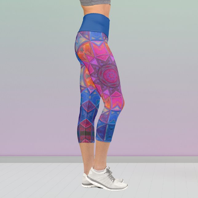 Leggings Capri Flor de Kaleidoscope azul rosa y amarillo Le (Subido por el creador)