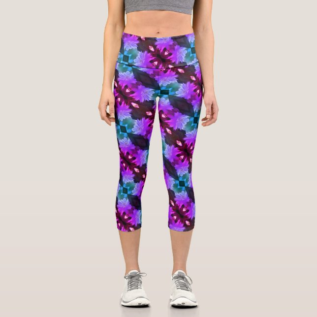 Leggings Capri Flor De Lavanda Clematis Enclavada En Trellis (Anverso)