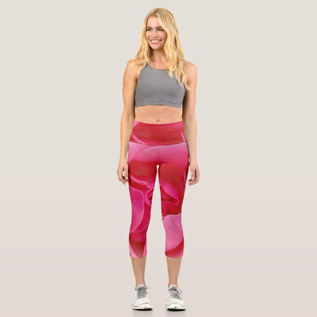 Leggings Capri Flor rosa rosa rosada en las piernas de capri (Anverso)