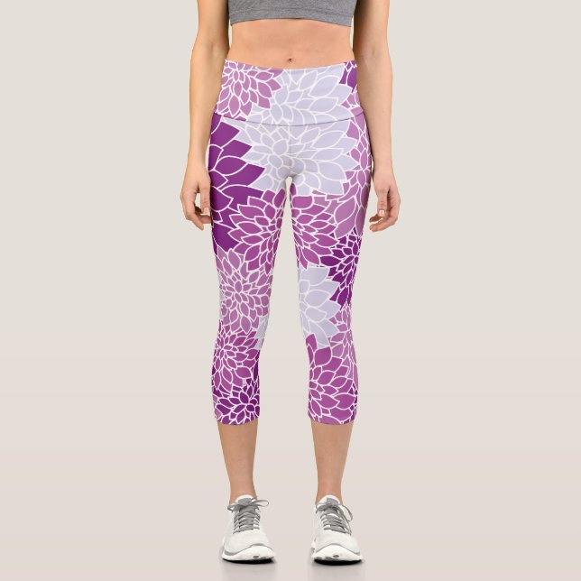 Leggings Capri Flores De Dahlia, Patrón De Flores, Dahlia Morada (Anverso)