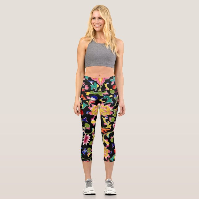 Leggings Capri Flores de Lotus y vino (Anverso)