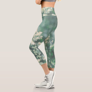 Leggings Capri Flores de prados salvajes de color amarillo verde