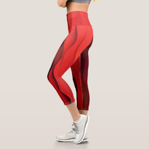 Leggings Capri Flujo Carmesí – Ondas Rojas Abstractas de Movimien