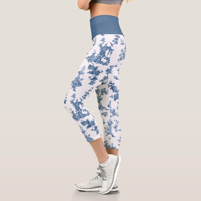 Leggings Capri Fuentes y árboles fantásticos de la época azul (Izquierda)