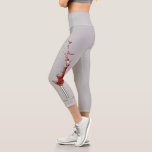 Leggings Capri Fun Wine Lover Red White Glass Splash<br><div class="desc">Este diseño se puede personalizar eligiendo la opción personalizar para añadir texto o realizar otros cambios. Si este producto tiene la opción de transferir el diseño a otro artículo, asegúrese de ajustar el diseño para que se ajuste si es necesario. Contáctame en colorflowcreations@gmail.com si deseas tener este diseño en otro...</div>