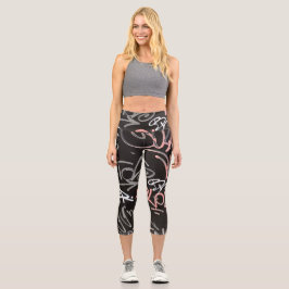 Leggings Capri Graffiti urbano rosa, gris y negro