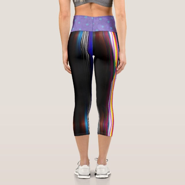 LEGGINGS CAPRI GRÁFICOS DE CARBÓN ASH SMOKE NEGRO (Reverso )